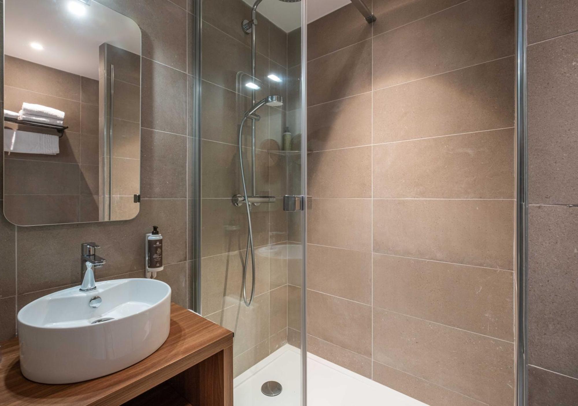 L'escale Marine, The Originals Relais Hotel Crozon